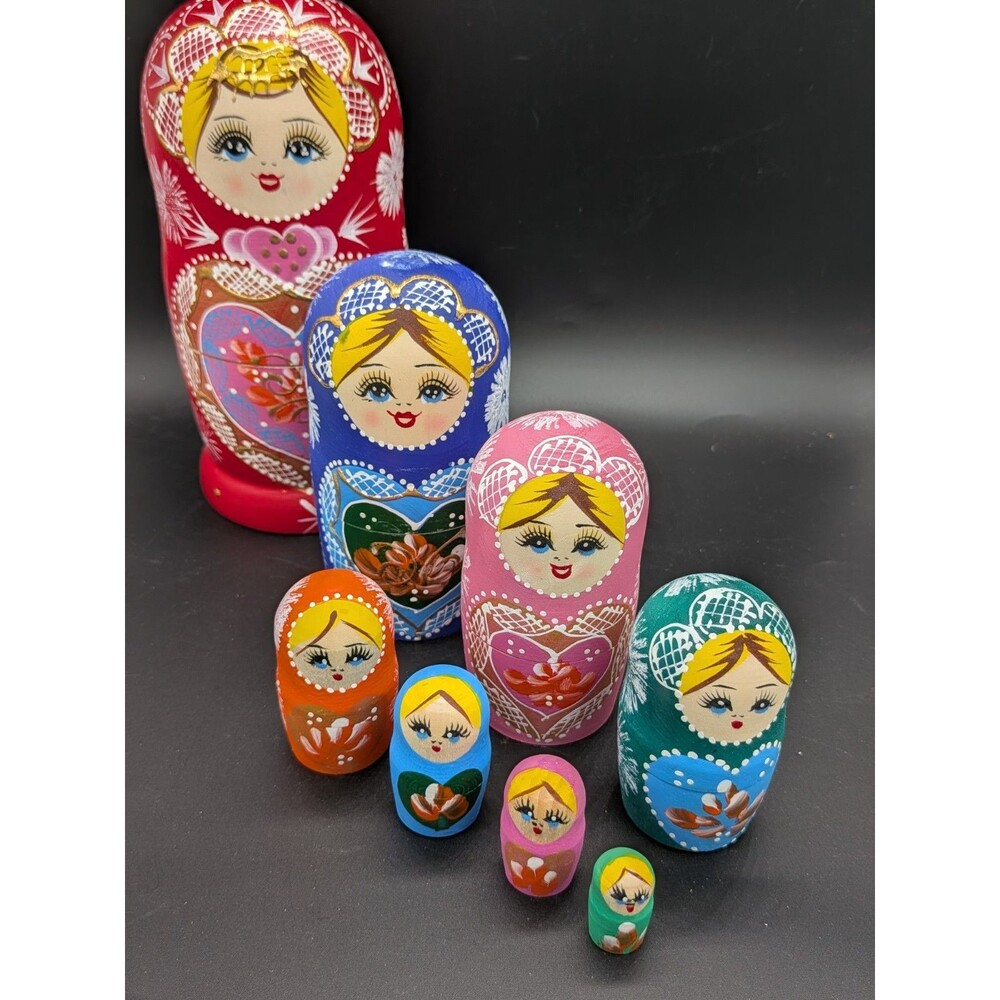 Vintage Russian Matryoshka Nesting Dolls Hand Painted Babushka Set of 8